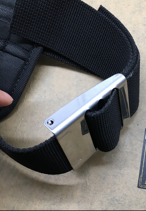 Ceinture de plongée sous-marine à poches